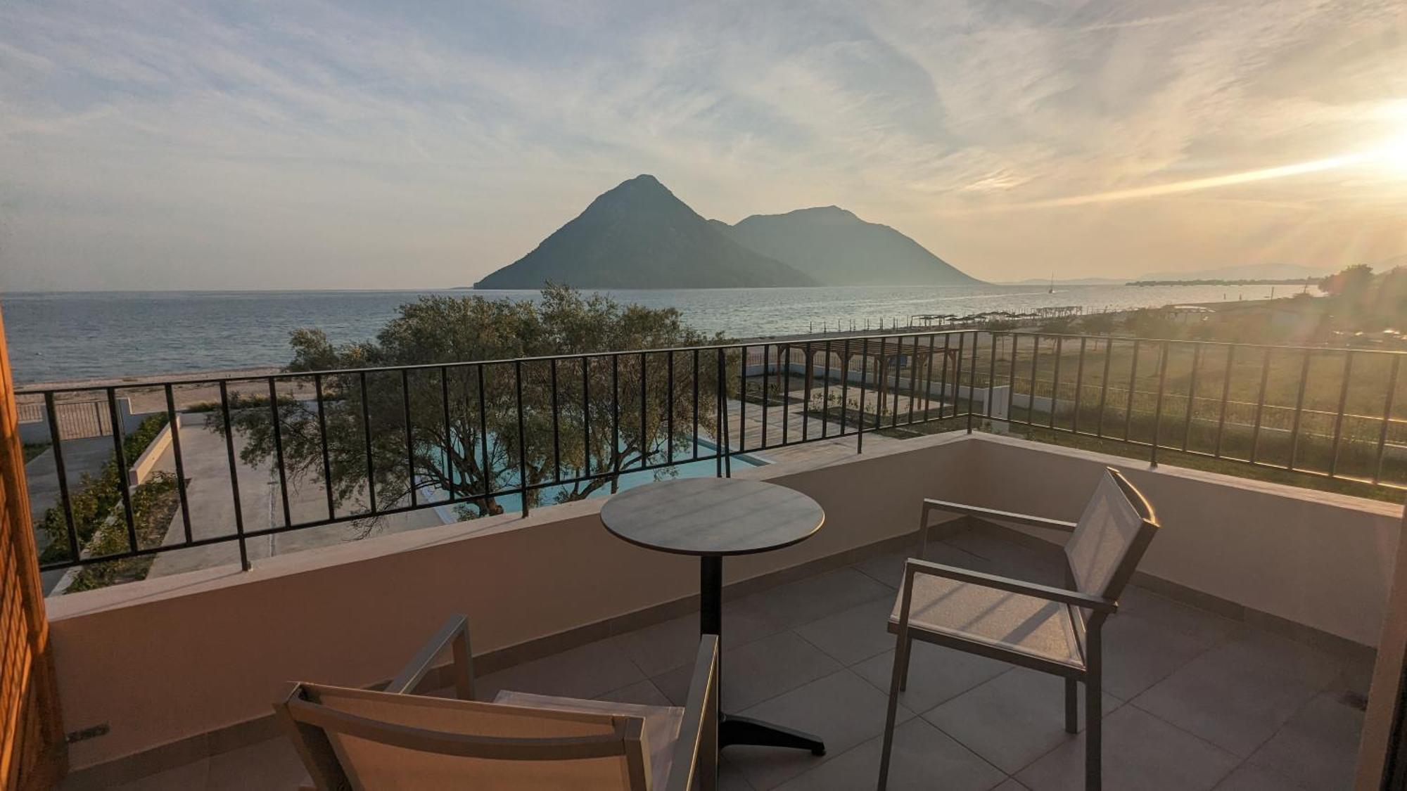 Costa Ionica - Mytikas Seaside Hotel ภายนอก รูปภาพ